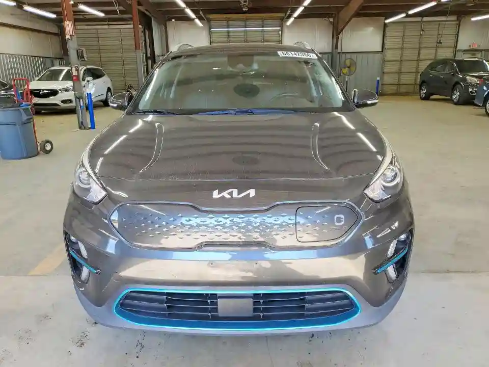 KNDCC3LG5N5159749 2022 KIA NIRO EV S-4