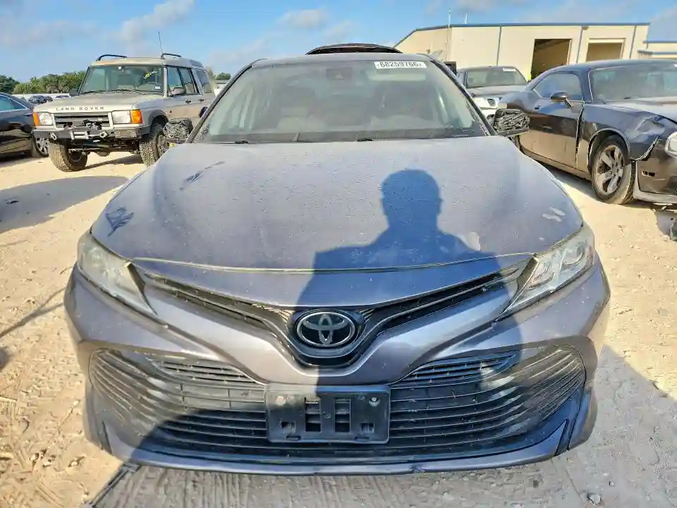 4T1B11HK3KU232827 2019 TOYOTA CAMRY-4