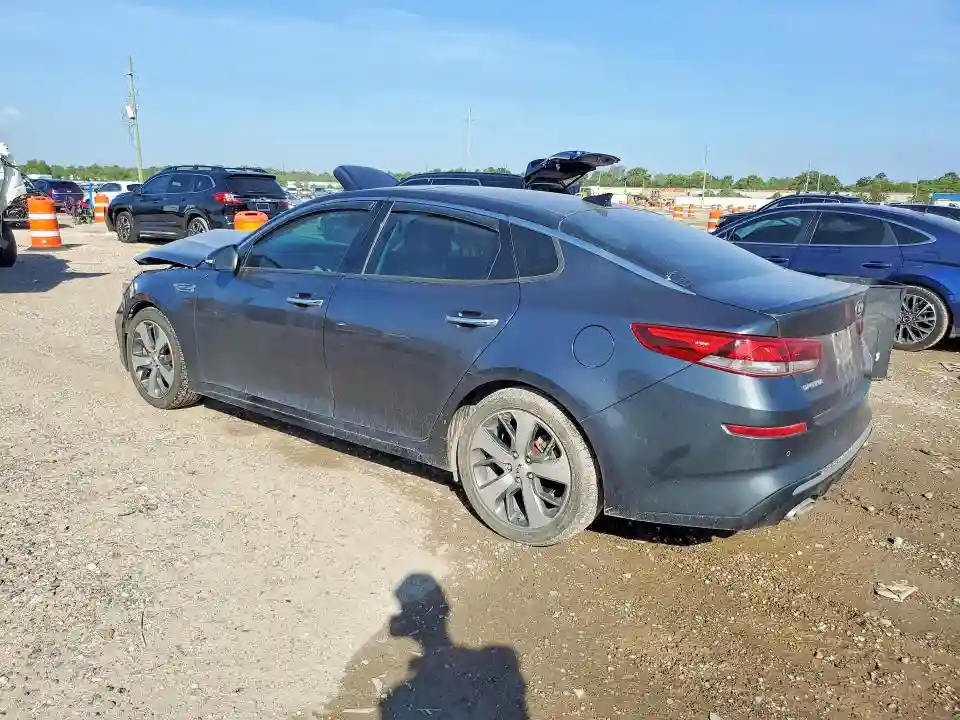 5XXGT4L38LG408459 2020 KIA OPTIMA-1