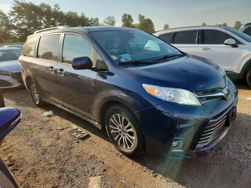 5TDYZ3DC0KS012356 2019 TOYOTA SIENNA-3