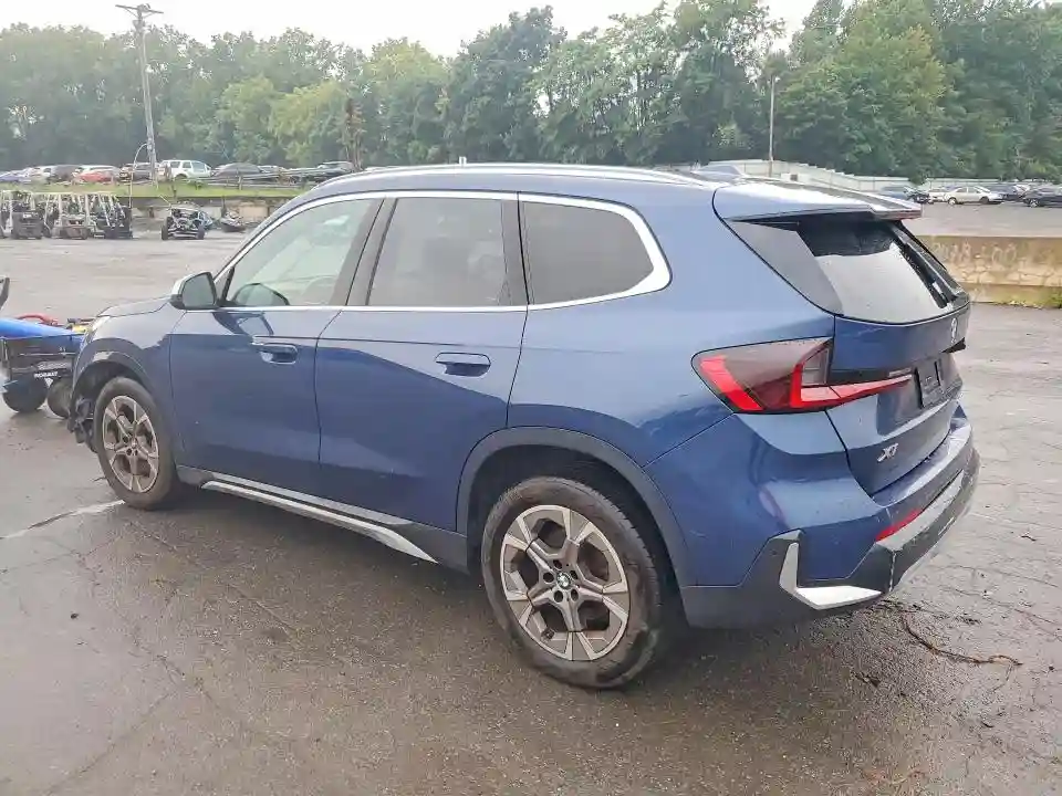 WBX73EF06P5X97929 2023 BMW X1-1