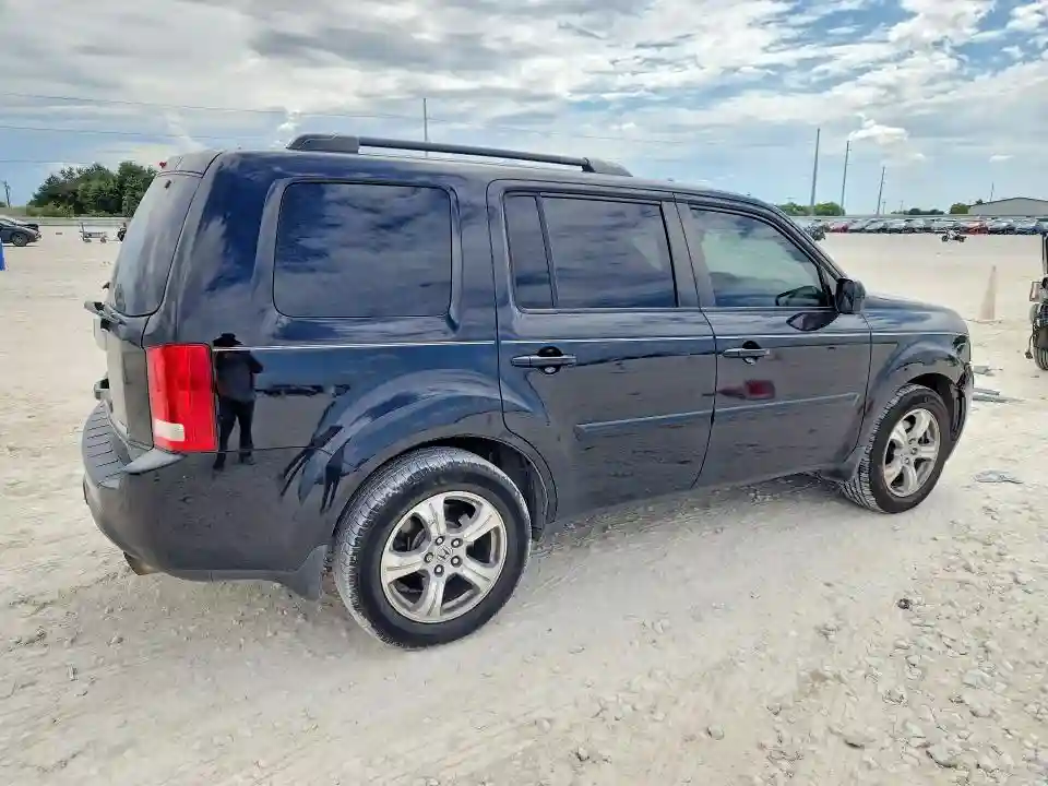5FNYF4H52FB025761 2015 HONDA PILOT-2