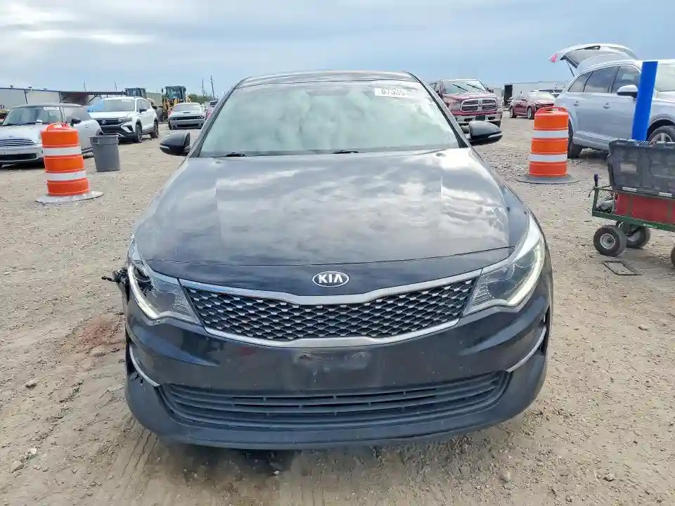 5XXGU4L34JG248672 2018 KIA OPTIMA-4