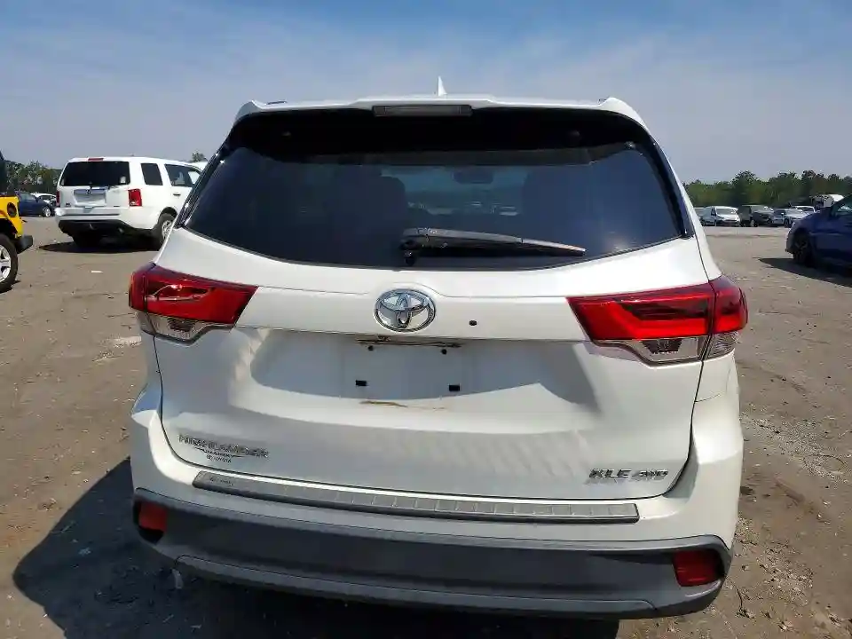 5TDJZRFHXJS911124 2018 TOYOTA HIGHLANDER-5