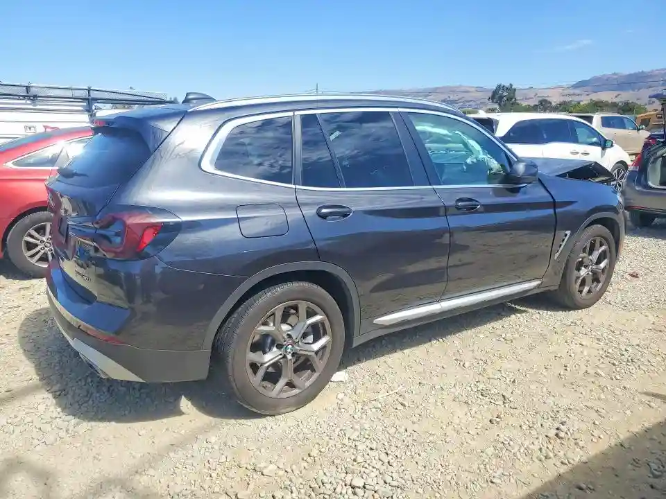 5UX53DP01N9M07644 2022 BMW X3-2