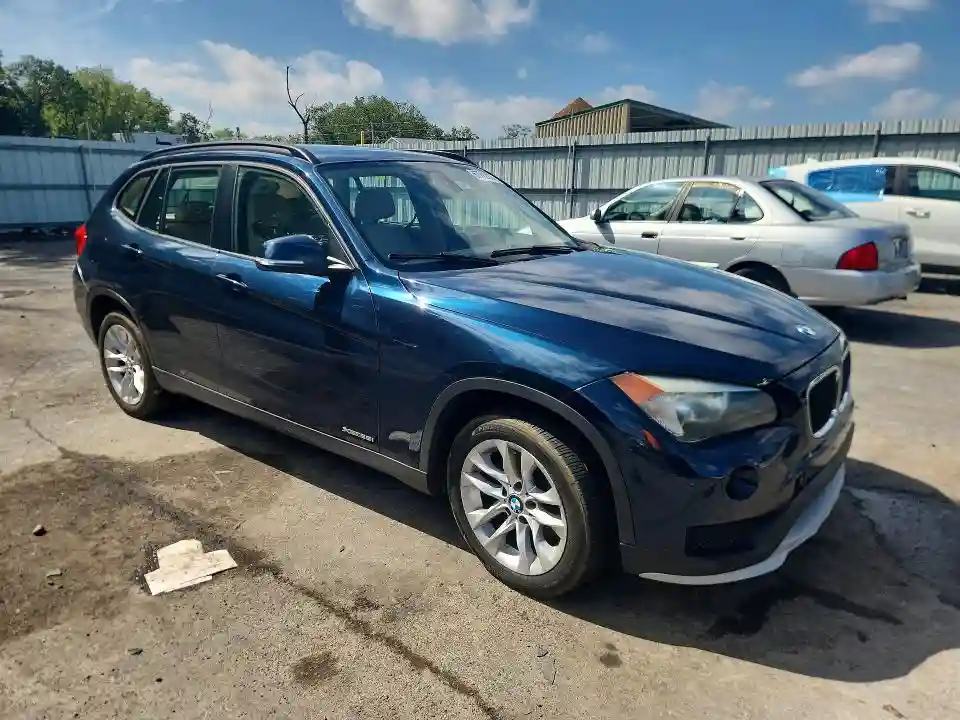 WBAVL1C57FVY30123 2015 BMW X1-3