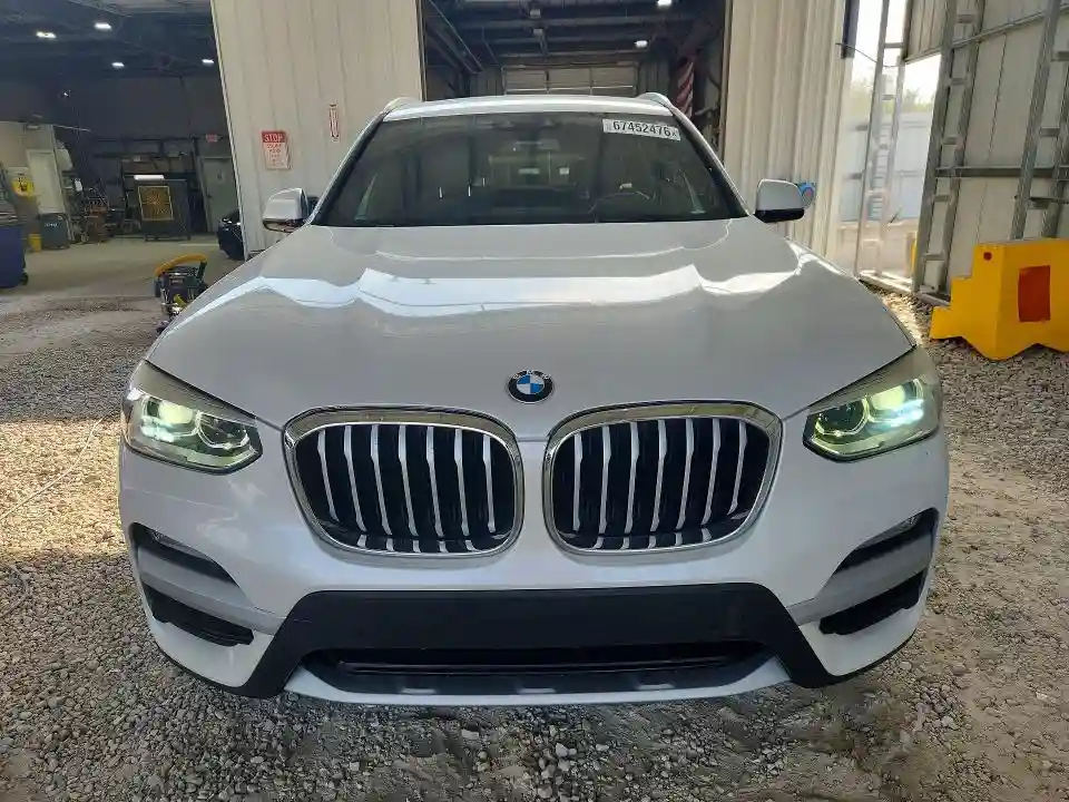 5UXTR7C53KLR45012 2019 BMW X3-4