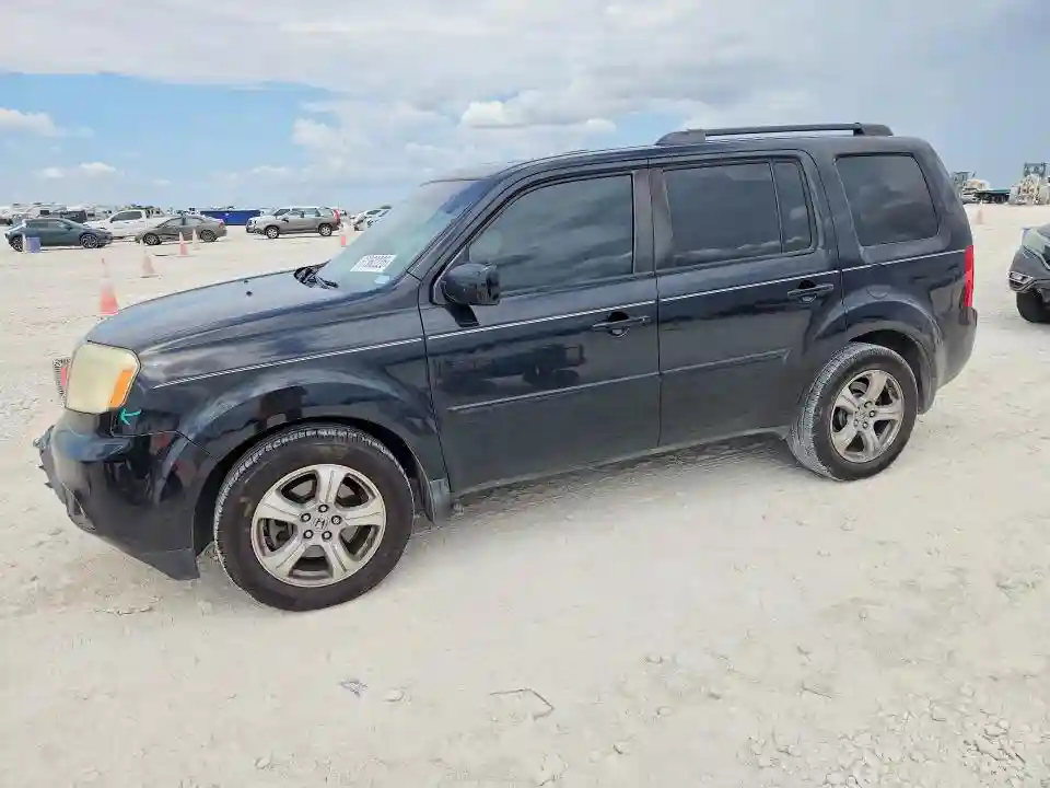 5FNYF4H52FB025761 2015 HONDA PILOT-0