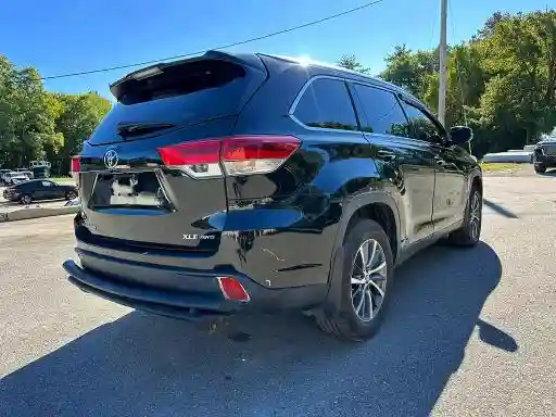 5TDJZRFHXKS606062 2019 TOYOTA HIGHLANDER-2