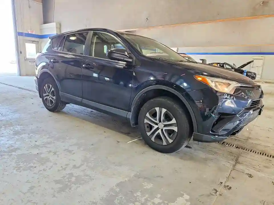 JTMBFREV1JJ219724 2018 TOYOTA RAV4-3