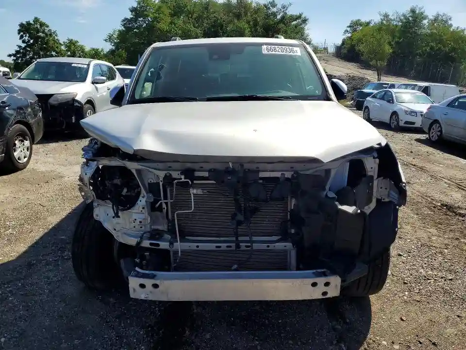 JTEEU5JR3R5311373 2024 TOYOTA 4RUNNER-4