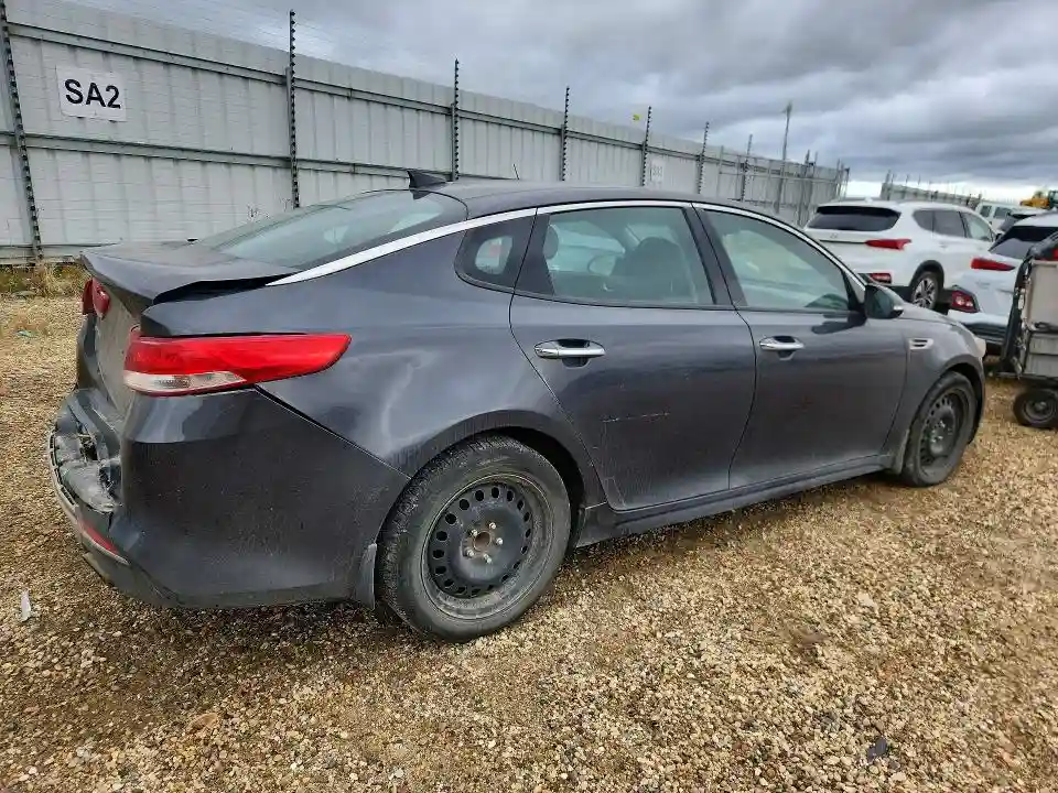 5XXGU4L32HG174050 2017 KIA OPTIMA-2