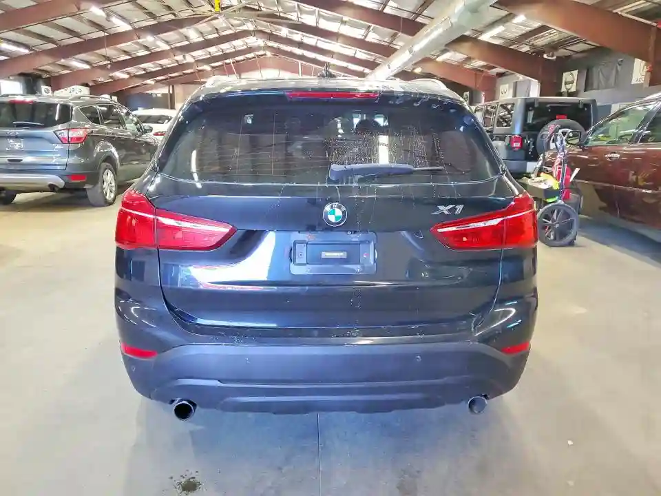 WBXHT3C39H5F67765 2017 BMW X1-5