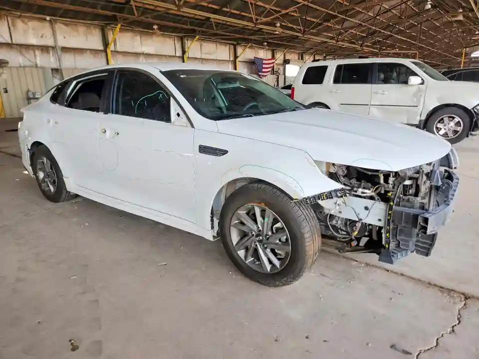 5XXGT4L32KG362657 2019 KIA OPTIMA-3