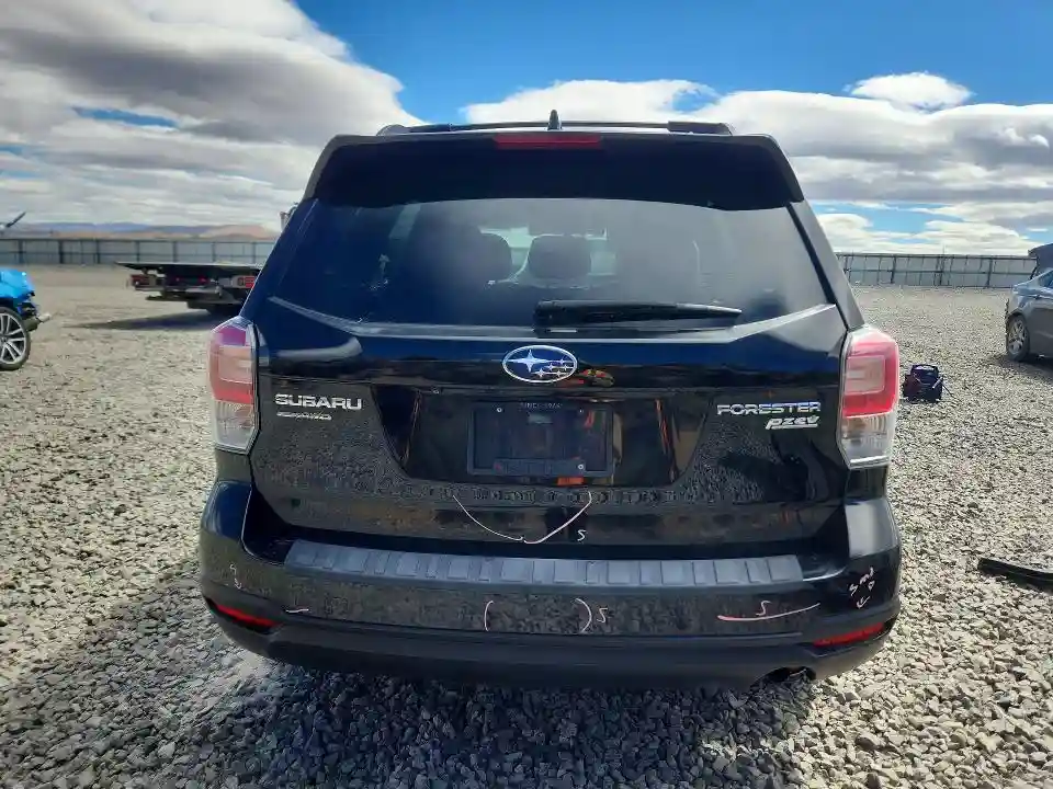 JF2SJAGC8HH430708 2017 SUBARU FORESTER-5