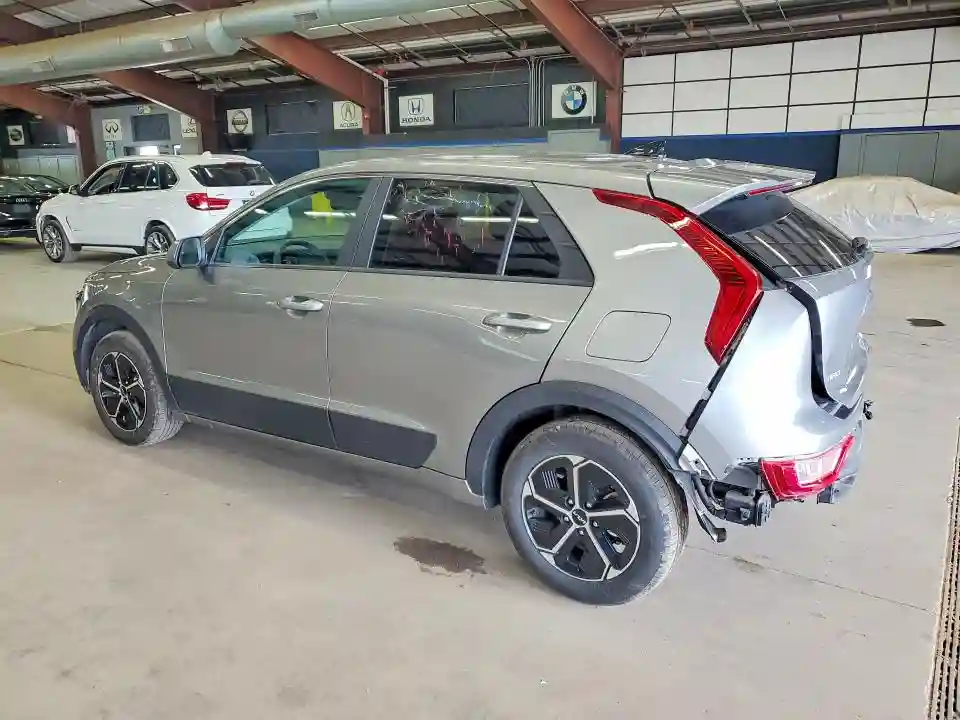 KNDCP3LE4T5323041 2026 KIA NIRO-1