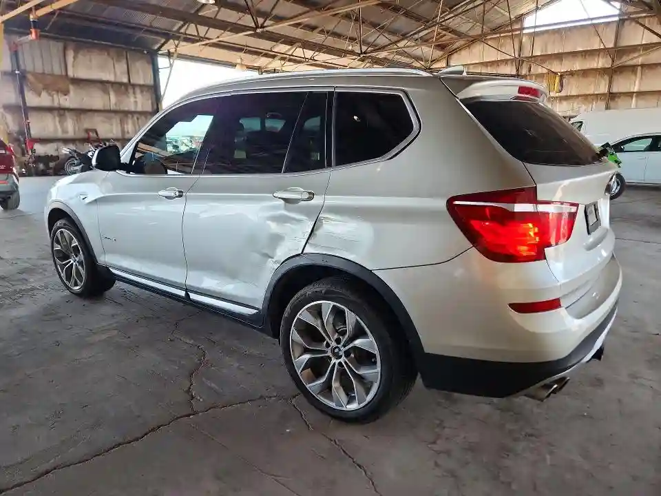 5UXWX9C50H0T05610 2017 BMW X3-1