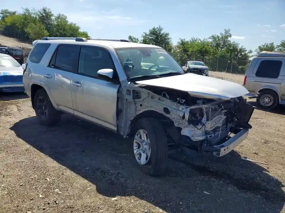 JTEEU5JR3R5311373 2024 TOYOTA 4RUNNER-3