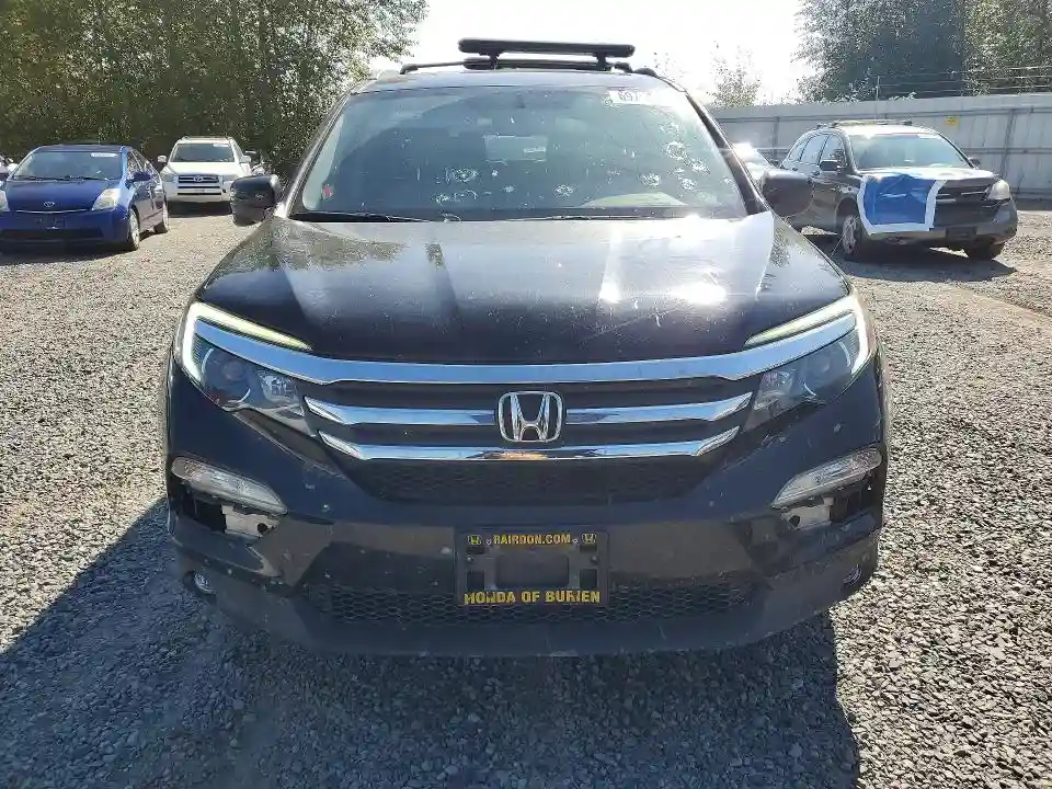 5FNYF6H78HB024484 2017 HONDA PILOT-4