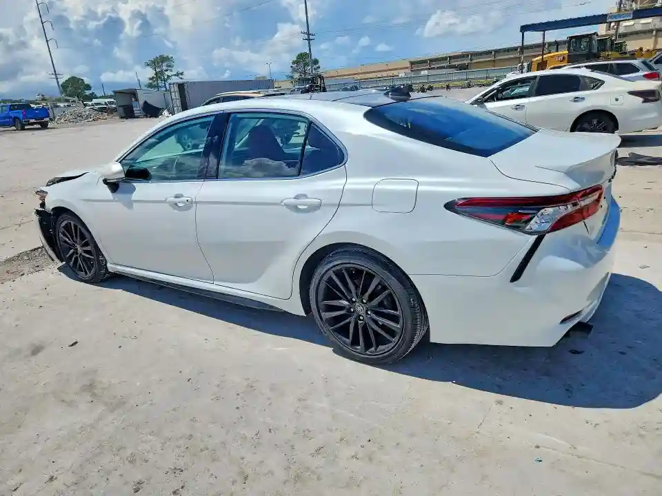 4T1K61AK3MU410220 2021 TOYOTA CAMRY-1