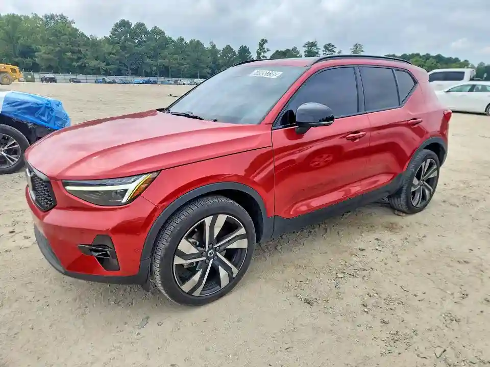 YV4L12UC6S2463159 2025 VOLVO XC40-0