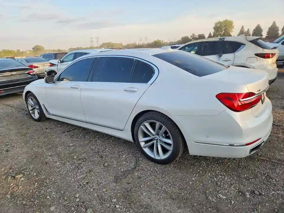 WBA7F2C51HG422231 2017 BMW 7 SERIES-1