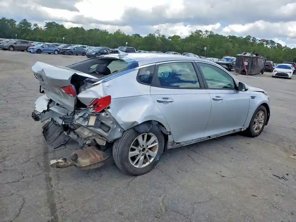 5XXGT4L32JG212045 2018 KIA OPTIMA-2