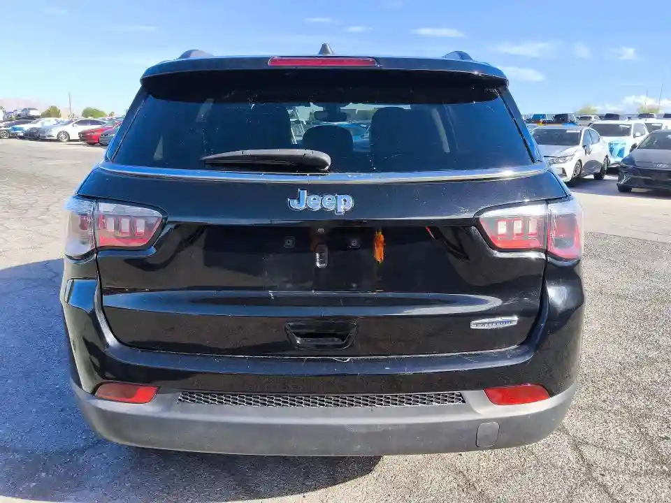 3C4NJCBB1MT592097 2021 JEEP COMPASS-5