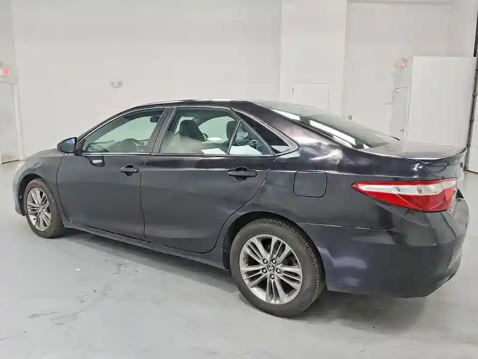 4T1BF1FK0HU789577 2017 TOYOTA CAMRY-1