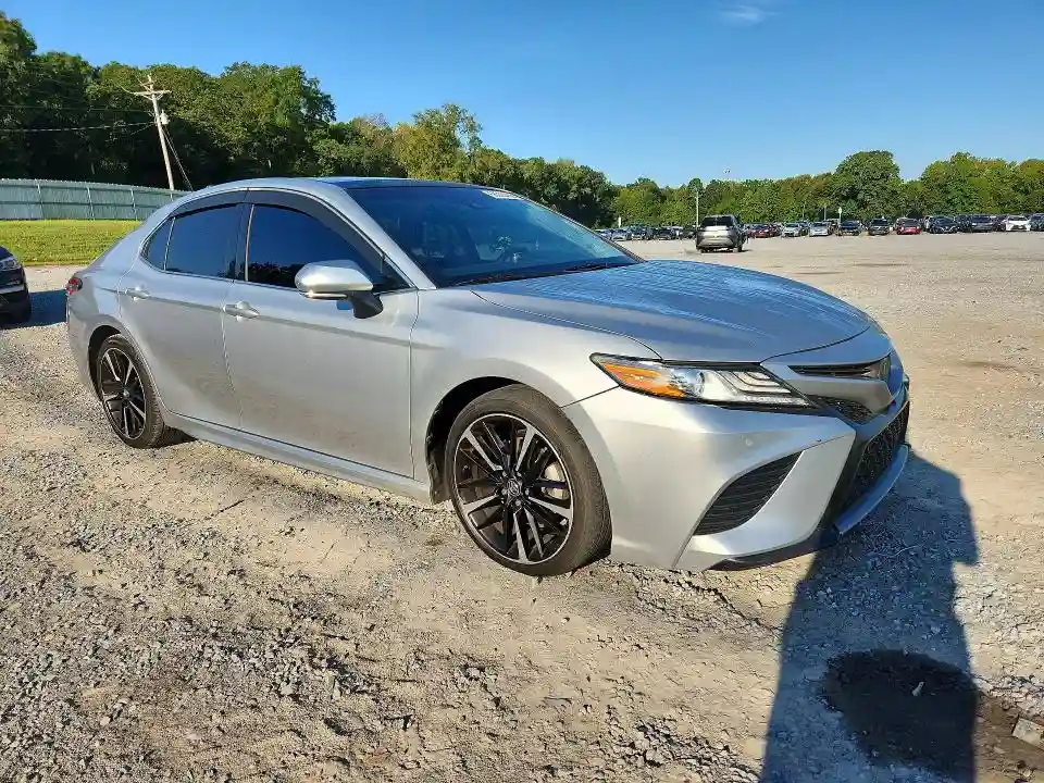 4T1B61HK8JU511562 2018 TOYOTA CAMRY-3