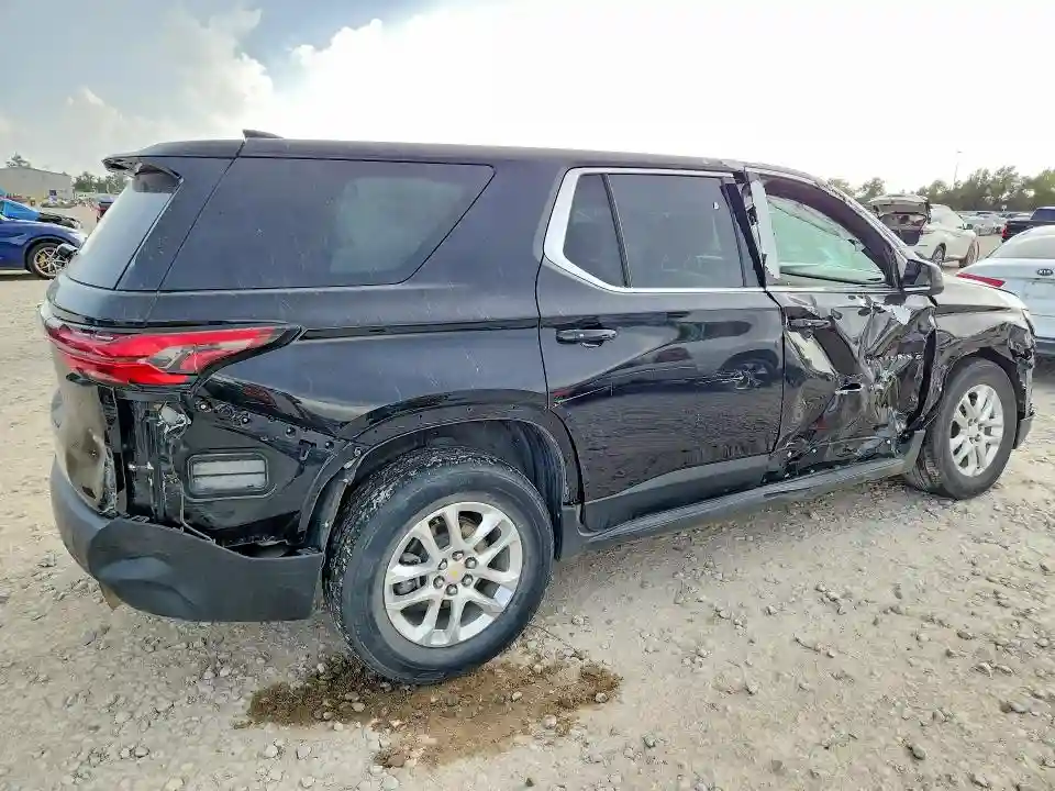 1GNERFKW5NJ155376 2022 CHEVROLET TRAVERSE-2