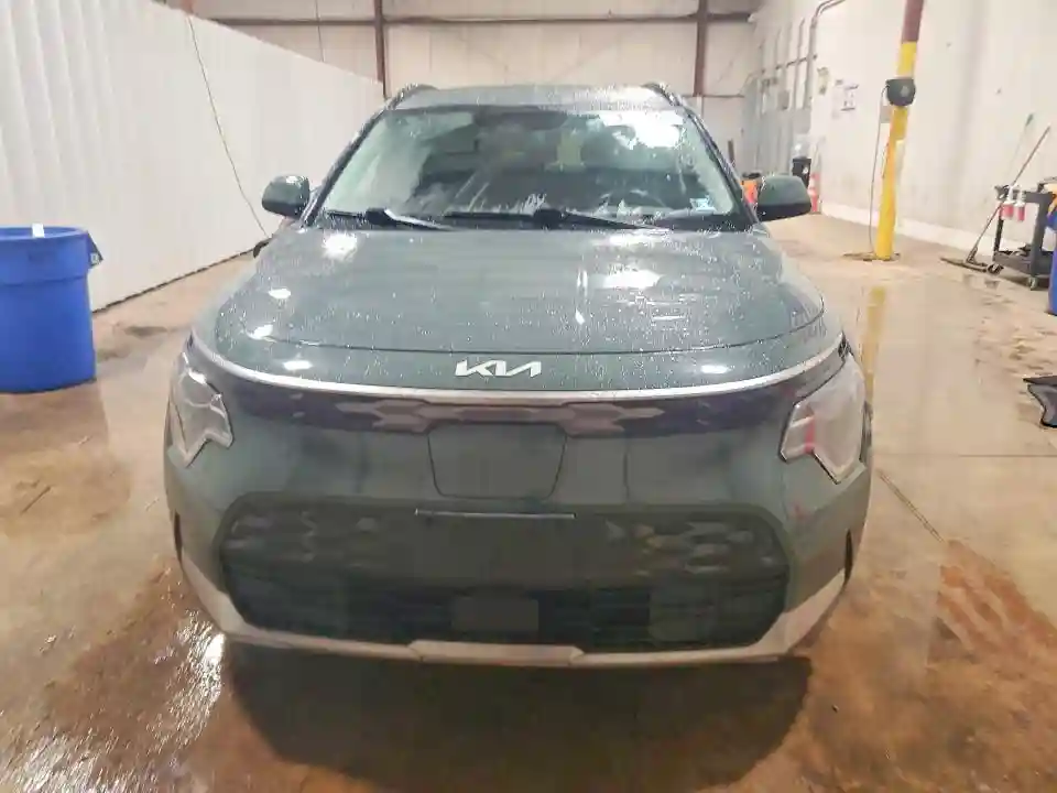 KNDCR3L15R5121082 2024 KIA NIRO WIND-4