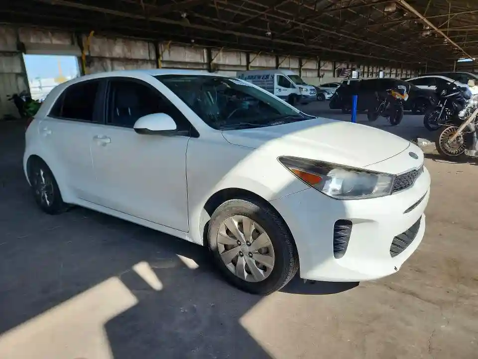 3KPA25AB9JE094352 2018 KIA RIO-3