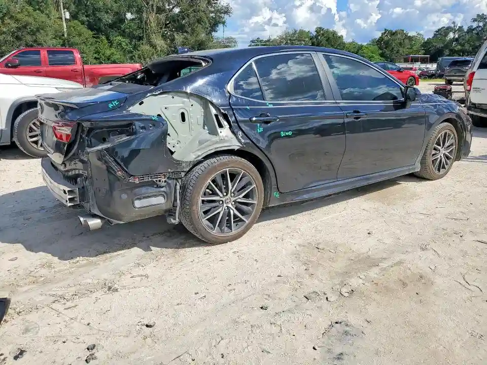 4T1G11AK3MU462886 2021 TOYOTA CAMRY-2