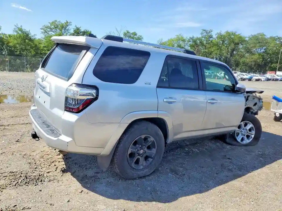 JTEEU5JR3R5311373 2024 TOYOTA 4RUNNER-2