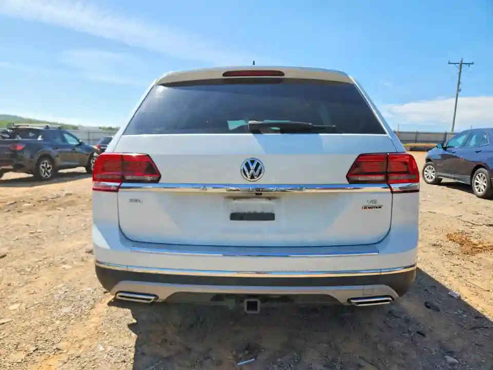 1V2NR2CA0JC575581 2018 VOLKSWAGEN ATLAS-5