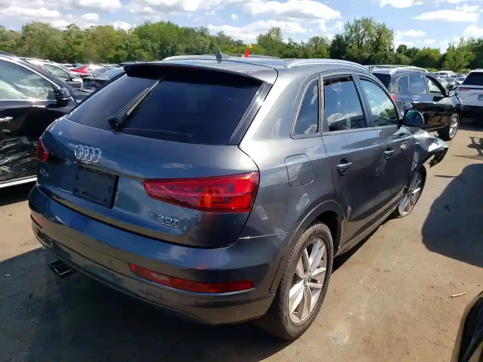 WA1ECCFS1JR002189 2018 AUDI Q3-2