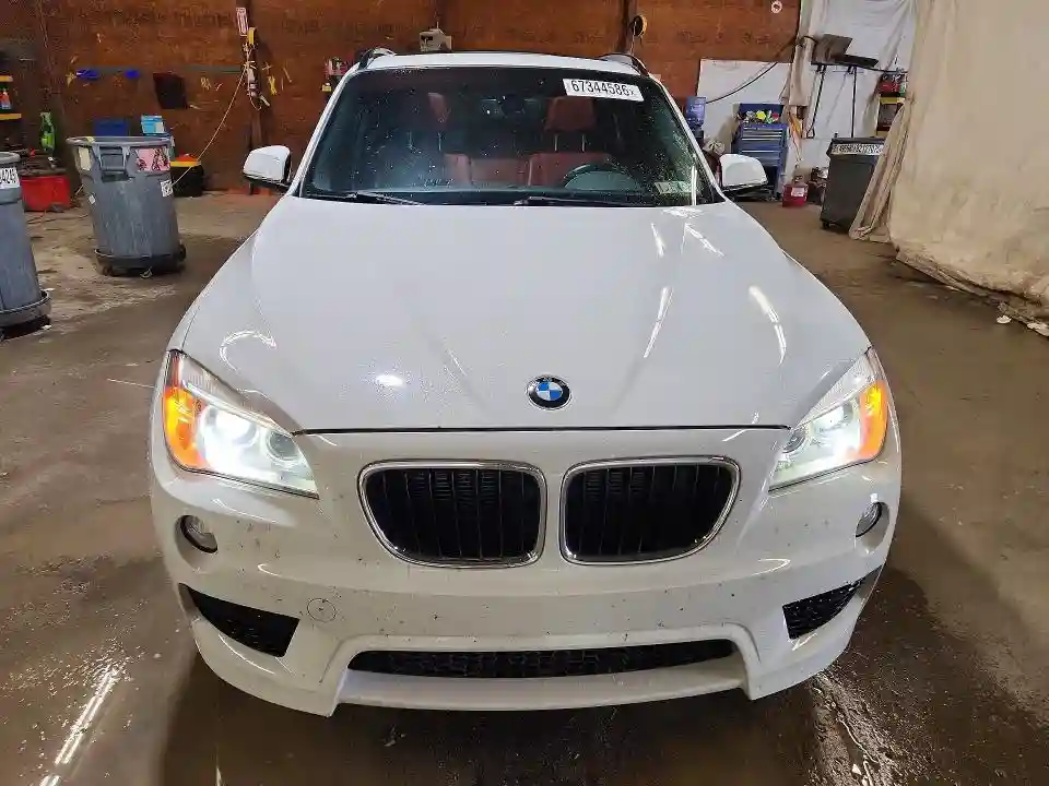 WBAVL1C5XFVY35493 2015 BMW X1-4