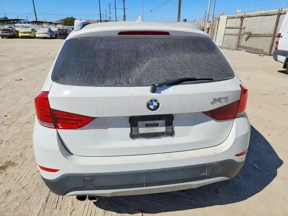 WBAVM1C5XFVW57386 2015 BMW X1-5