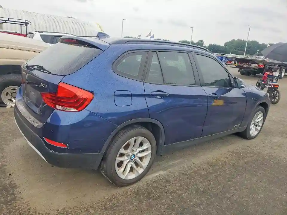 WBAVL1C59FVY37039 2015 BMW X1-2