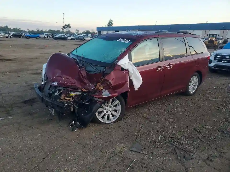 5TDDK3DC2FS106909 2015 TOYOTA SIENNA-0