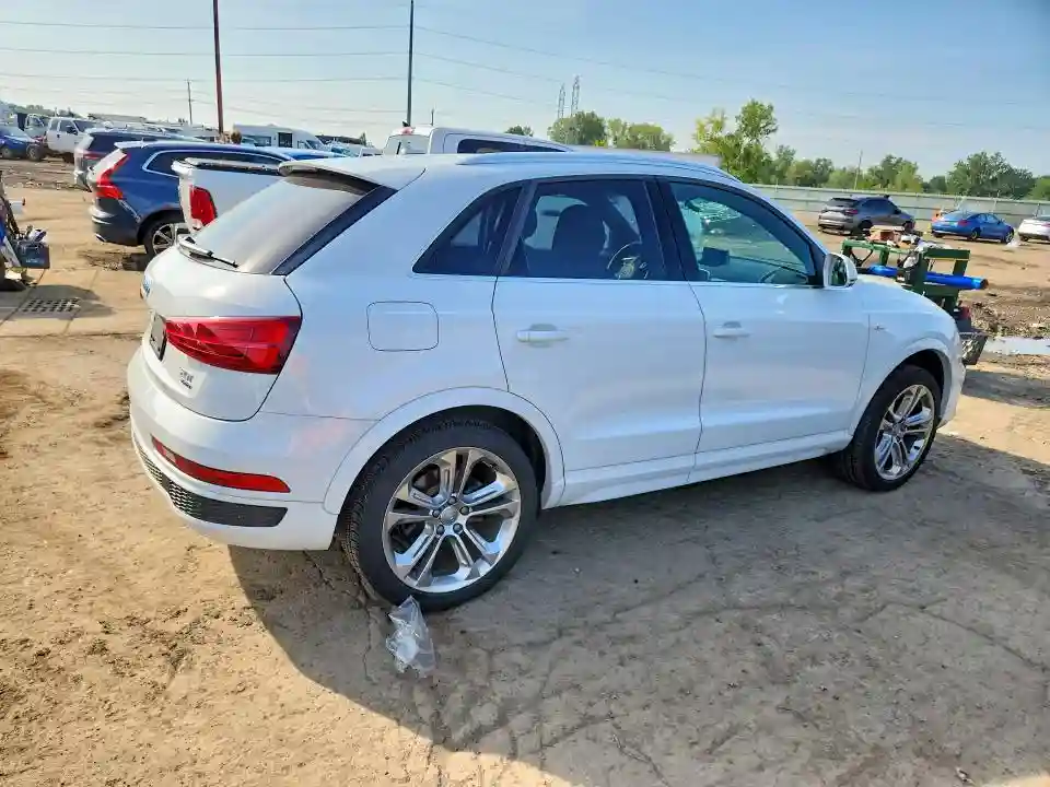 WA1JCCFS4JR032494 2018 AUDI Q3-2
