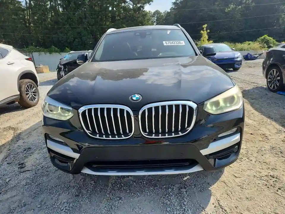 5UXTR7C56KLR39625 2019 BMW X3-4