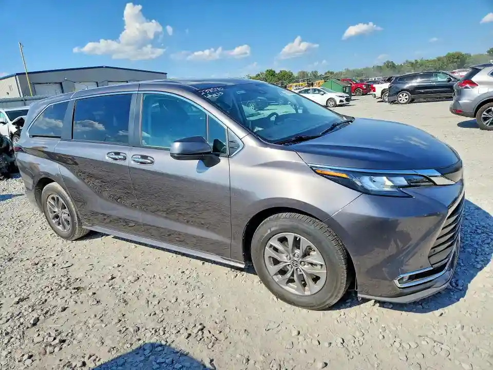5TDYRKEC7PS158057 2023 TOYOTA SIENNA-3