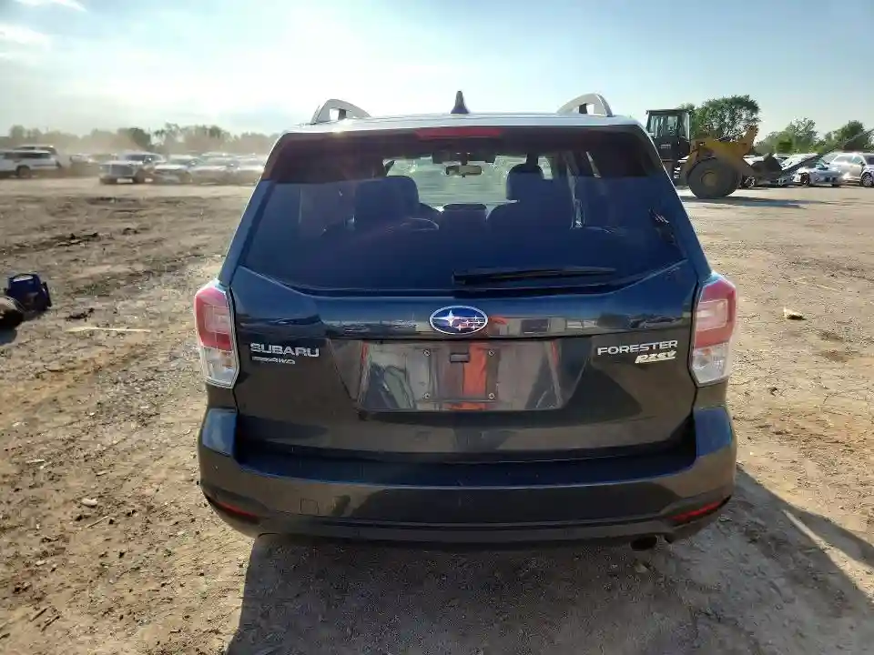 JF2SJAWC1HH588633 2017 SUBARU FORESTER-5