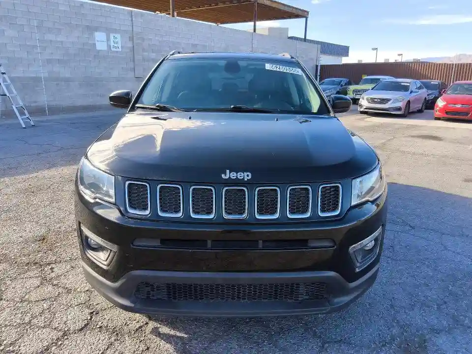 3C4NJCBB1MT592097 2021 JEEP COMPASS-4
