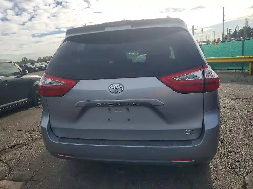 5TDDZ3DC8JS193073 2018 TOYOTA SIENNA-5