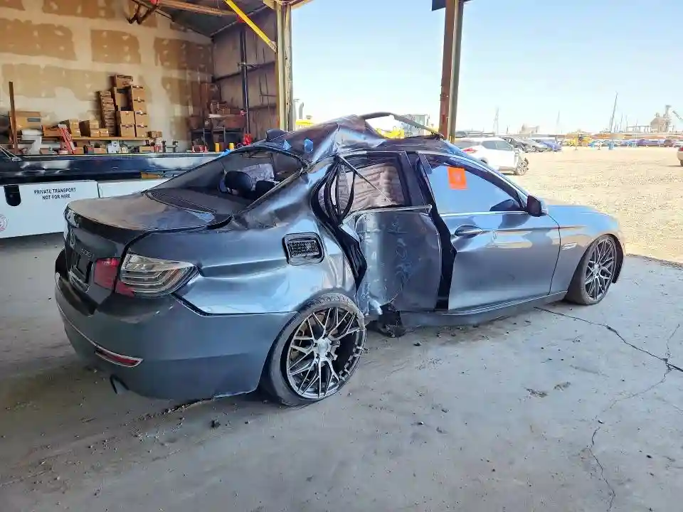 WBA5B1C54GG131363 2016 BMW 5 SERIES-2