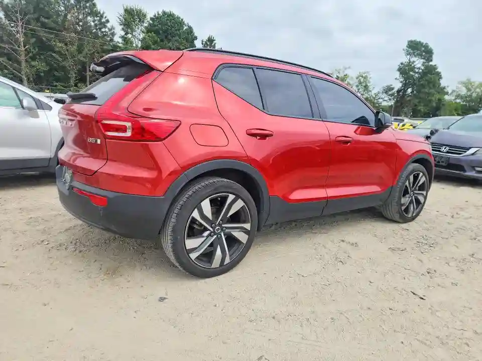 YV4L12UC6S2463159 2025 VOLVO XC40-2