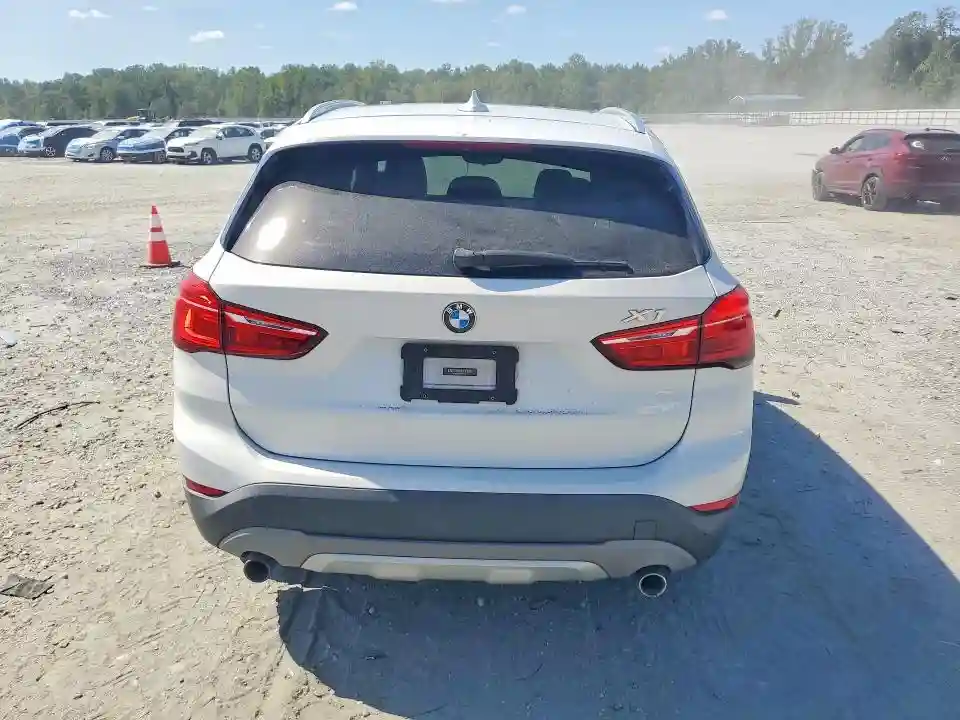 WBXHU7C35H5H37592 2017 BMW X1-5